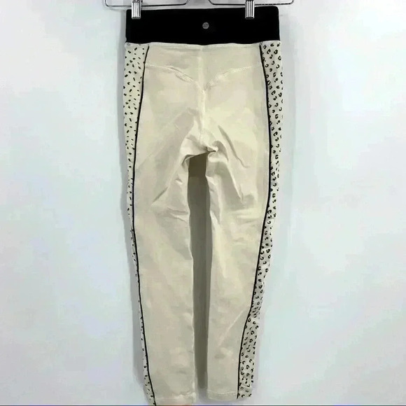 Vimmia Women's Meow Side Print Piped Half & Half Midrise Leggings Size S - Picture 11 of 14